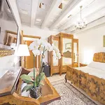 Corte Realdi Boutique Rooms
