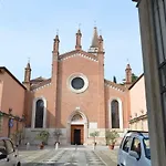 Home Old Verona