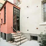 Amanti 11 Apartment