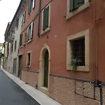 Elly\'S House