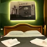 OFFICINA TESINI Guest Rooms Verona