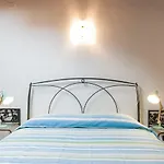 Casa Mama