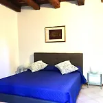 Gatto 4 House