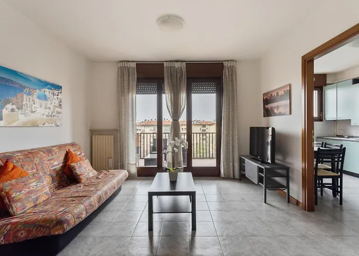 Borgo Roma With Parking - Pet Friendly