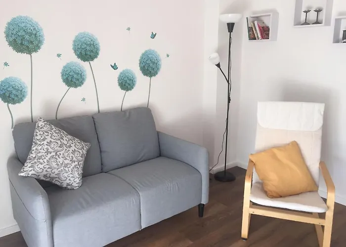 Roselyn Apartment