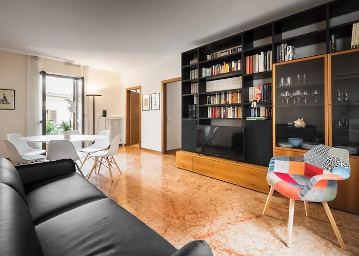 Flats4Rent Luca