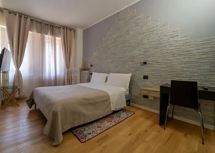 Aurelia Rooms