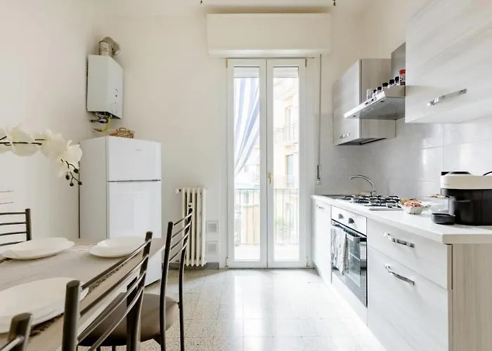 3Br Close To Arena Free P