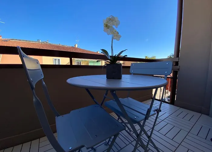 Vittoria Holiday Home