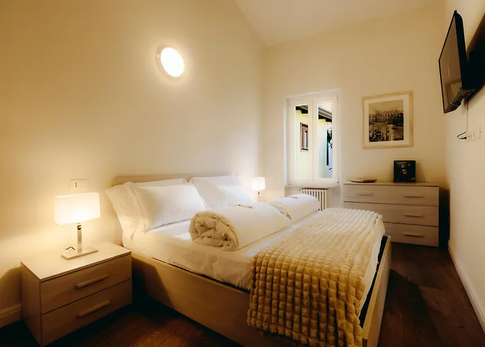 Eap Suites, Verona