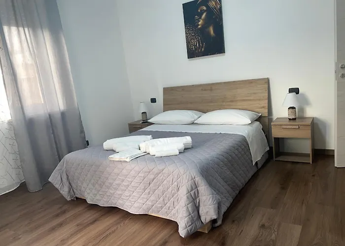 Juliet N - Rental Rooms Verona