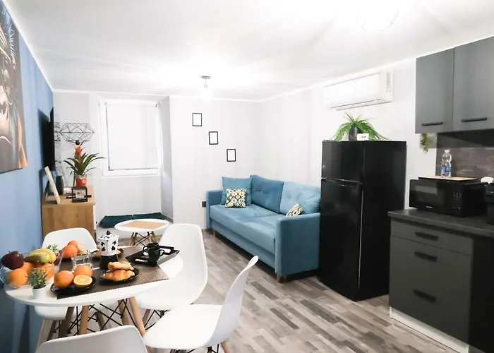 Verona Boutique House