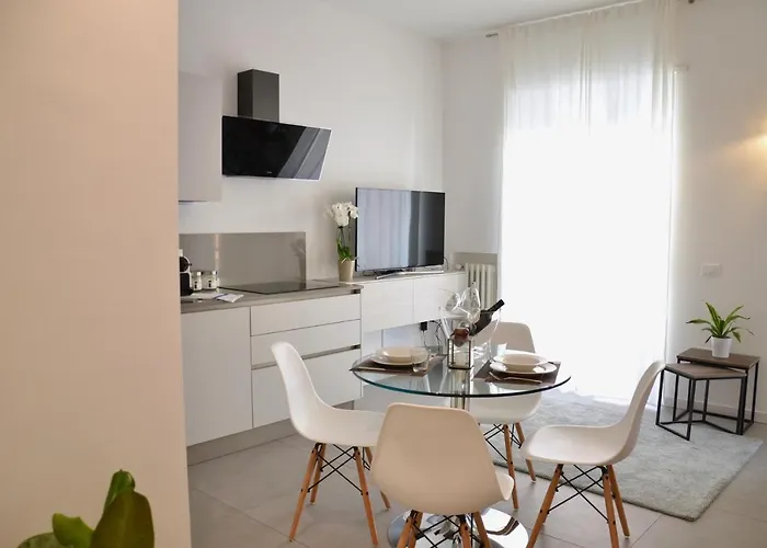 Flats4Rent Nikos