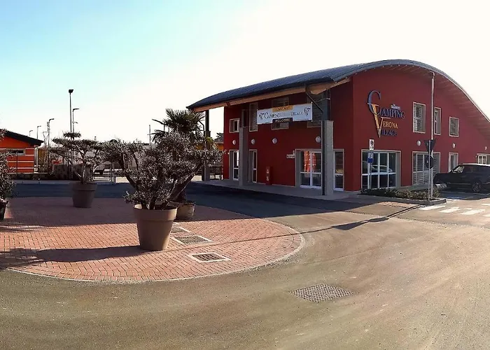 Camping Verona Village