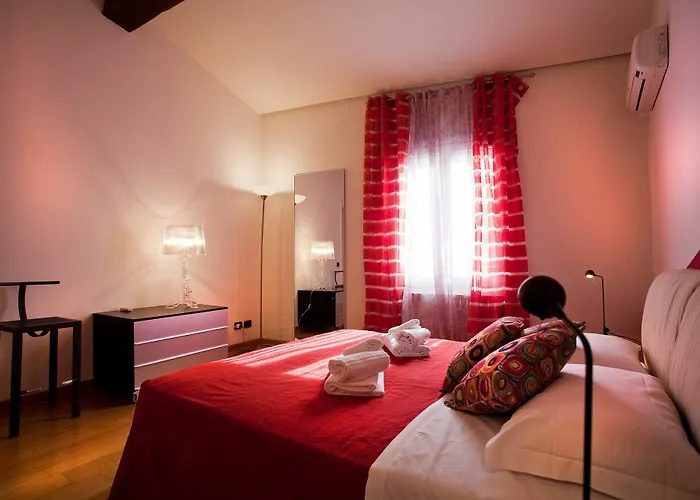 Verona For Rent Red Theater
