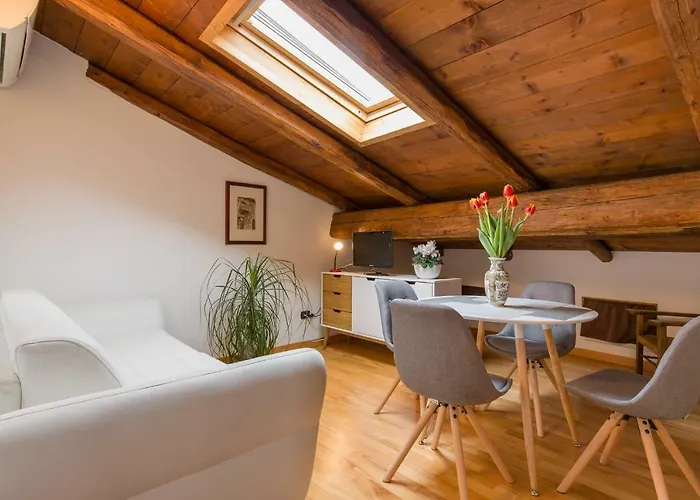 Casa Mama