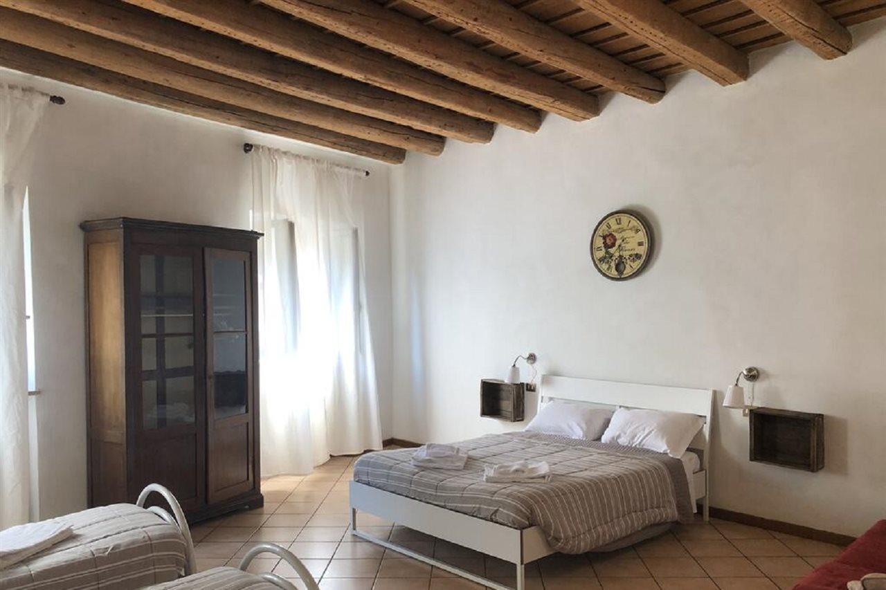 Ai Leoni Guest house 2*
