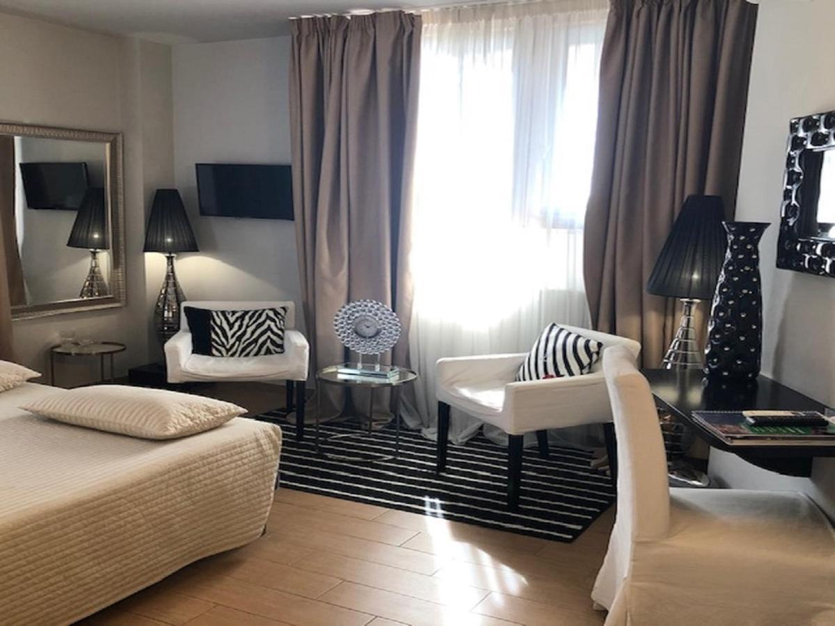 Residenza Ca' Degli Enzi 3*