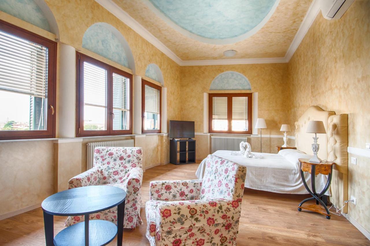Lady Guest house 2*