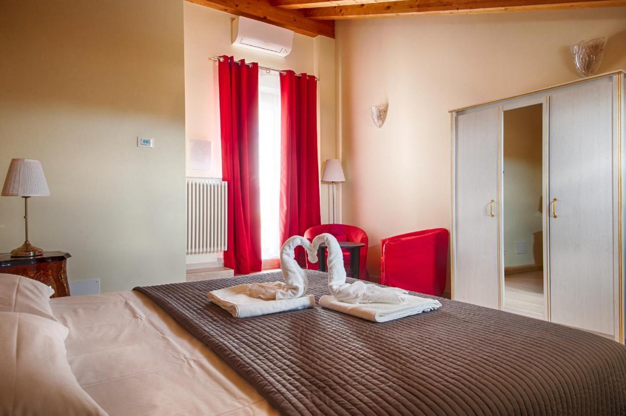 Lady Guest house 2*