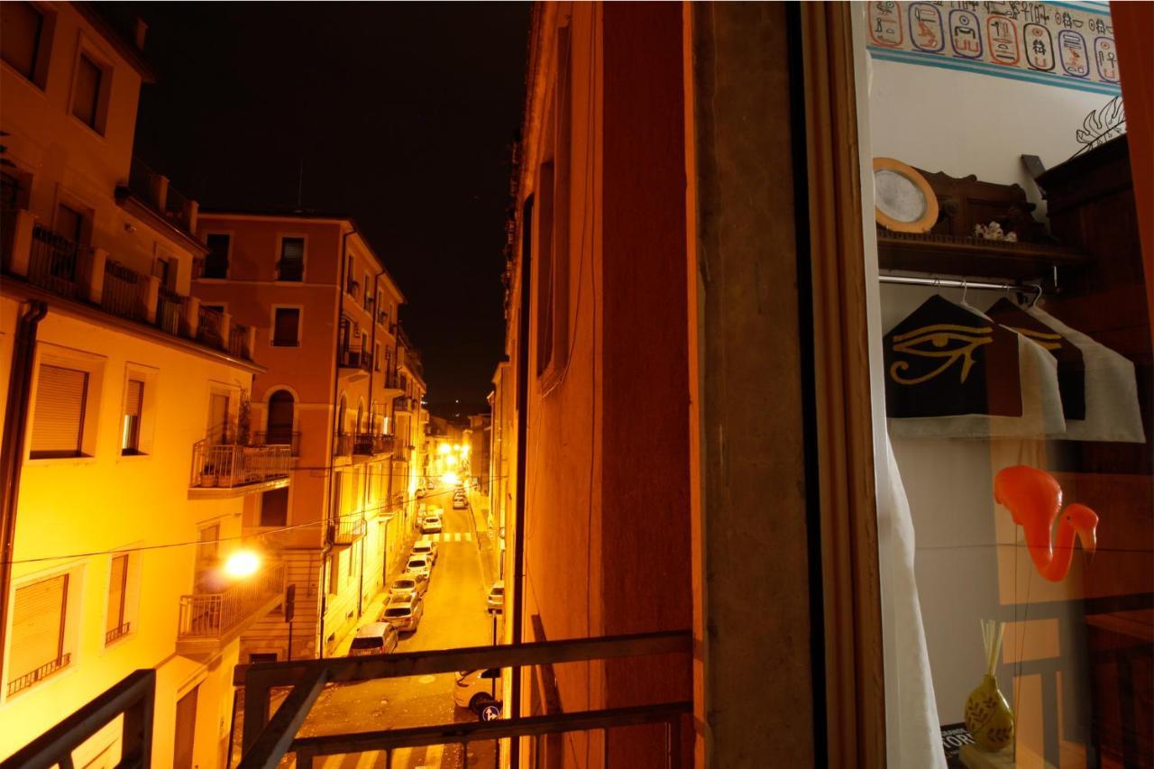 Casa Vittoria Bridge Acomodação com café da manhã  *