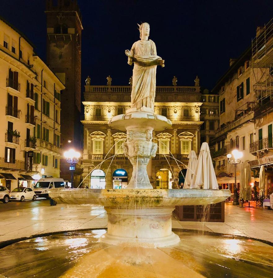 Casa Martini Piazza Erbe