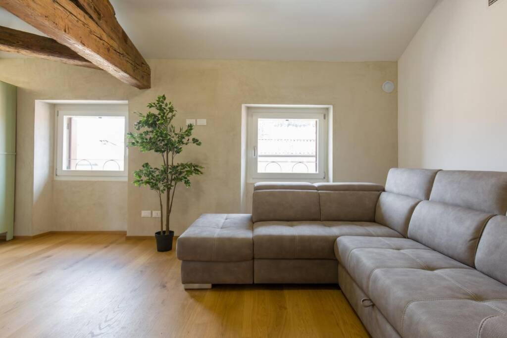 Huoneisto Luxury Design Apt With Amazing View Verona