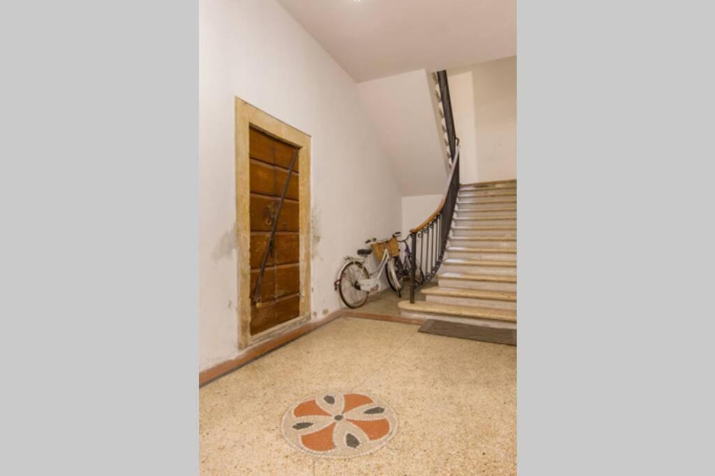 Huoneisto Luxury Design Apt With Amazing View Verona