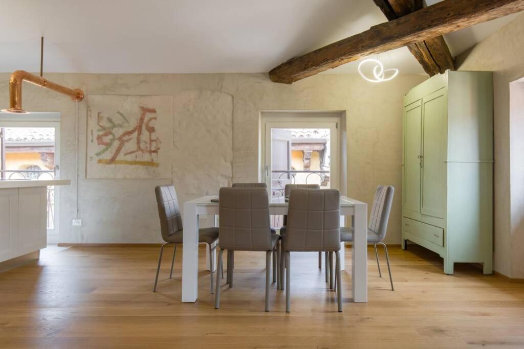 Huoneisto Luxury Design Apt With Amazing View Verona