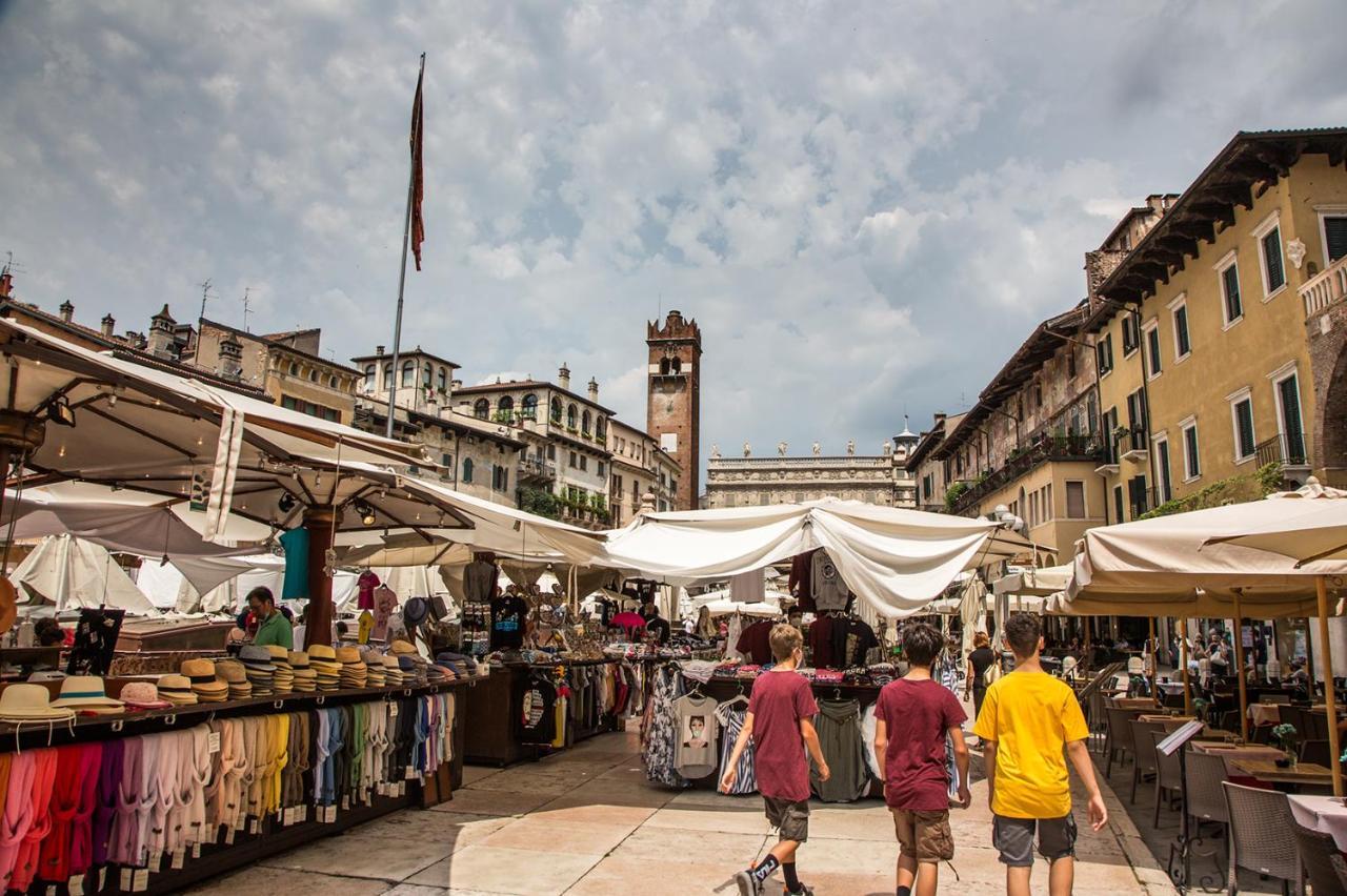Aurelia Luxury - Piazza Delle Erbe Affittacamere *
