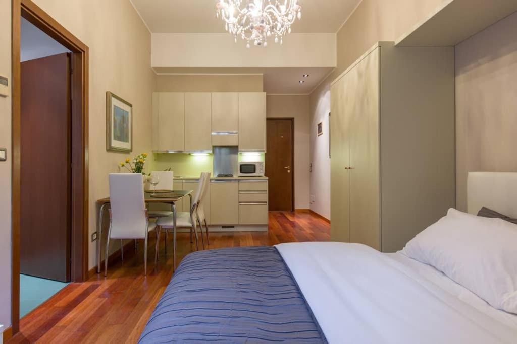Comfortable Behind Arena Di Apartment *
