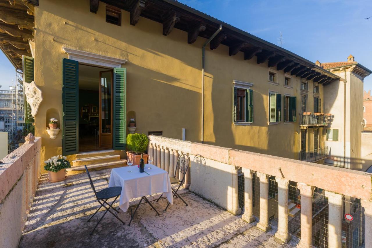 Domus La Costa Apartamento Verona