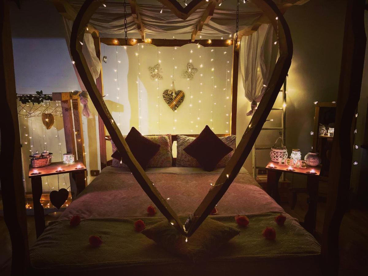 Il Sogno Di Chrissy Rooms Acomodação com café da manhã  *