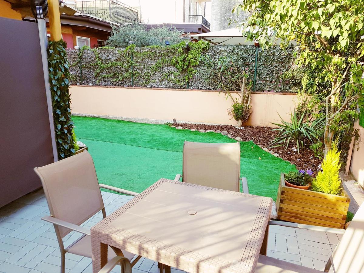 Elegant In 75 M² With Balcony