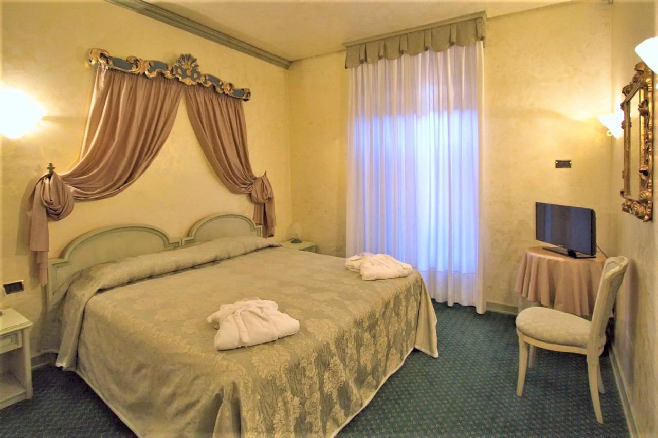 Hotel Colomba D'oro 4*