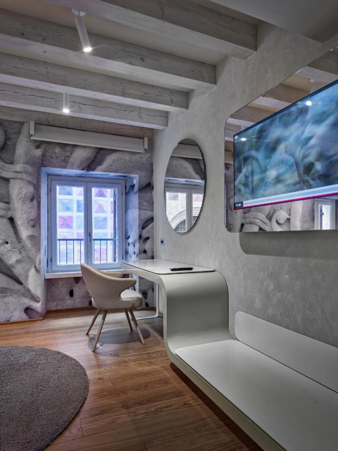 Lords Of Luxury Apartment *
