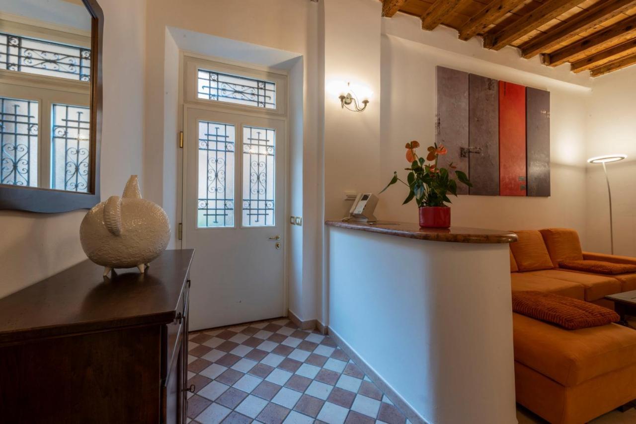 Italianflat - Al Teatro *