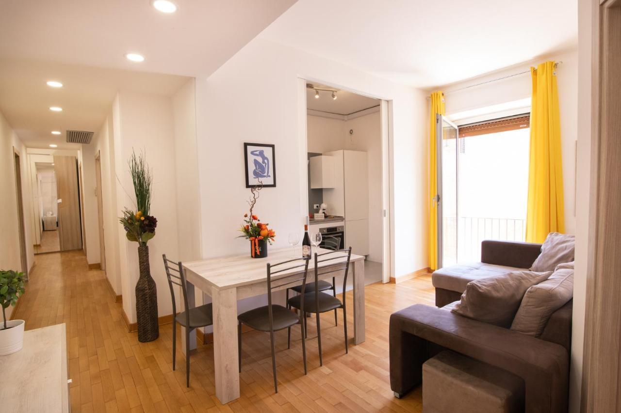 Emilei 25 Apartment *