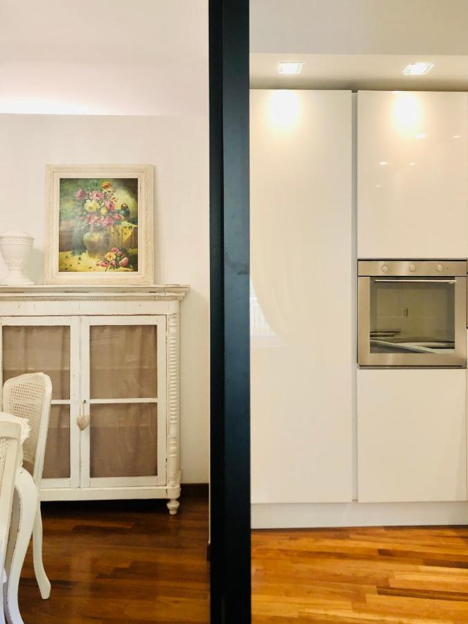Q19 Apartment *