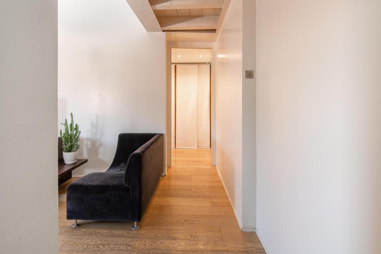 Stunning Floor Flat In The Heart Of - With Car Park