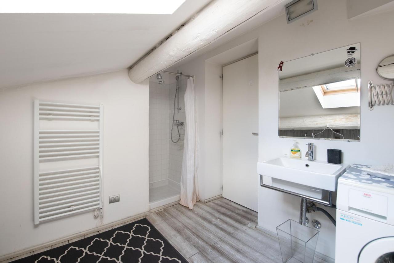 Stunning Floor Flat In The Heart Of - With Car Park Verona