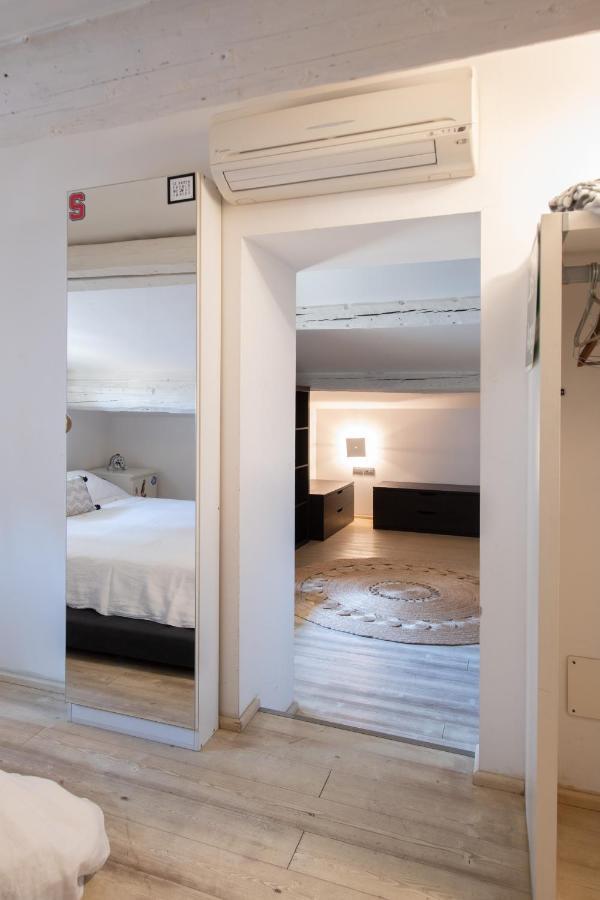 Stunning Floor Flat In The Heart Of - With Car Park Verona