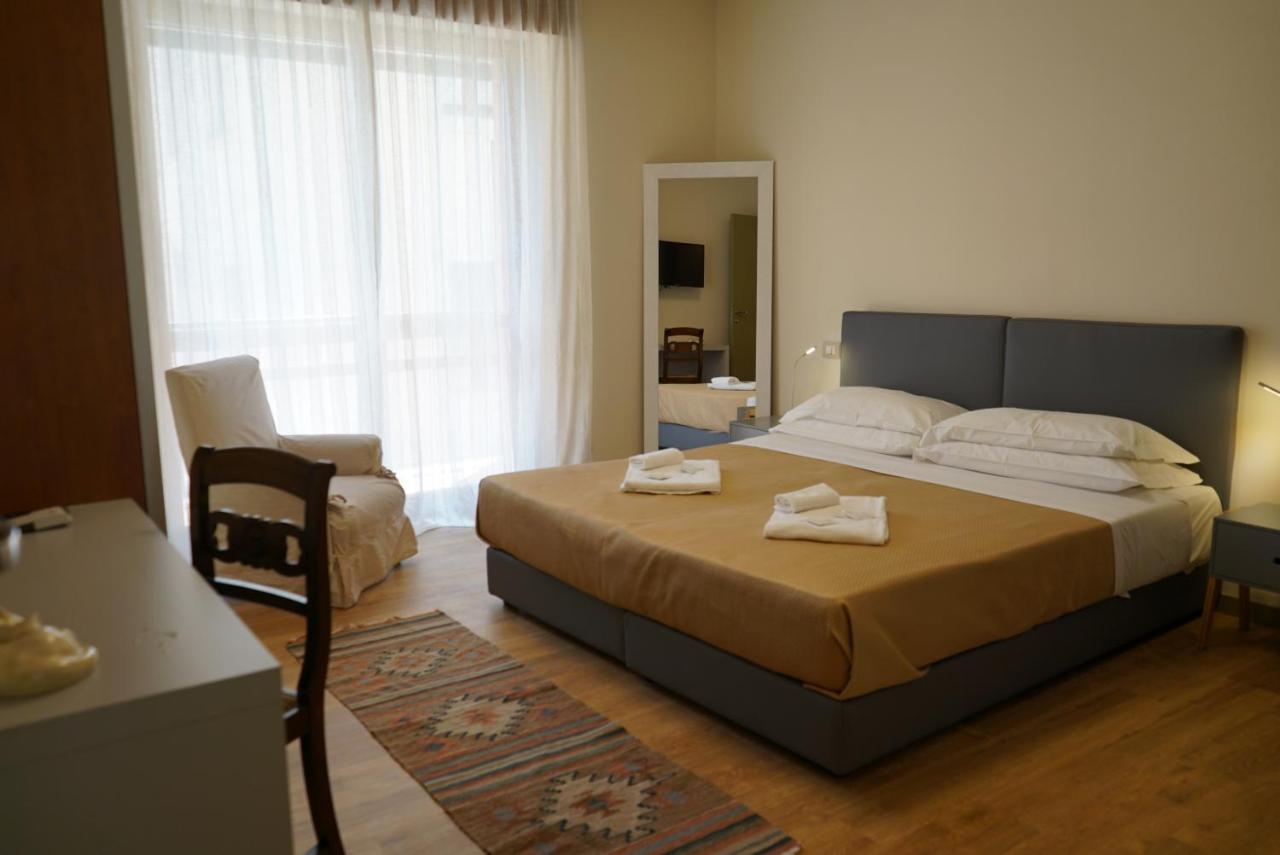 Avenue 3*
