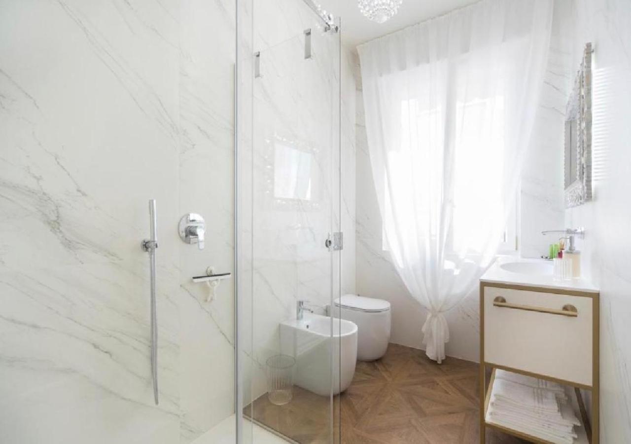 Madonna Montecchi Luxury In Apartment Verona