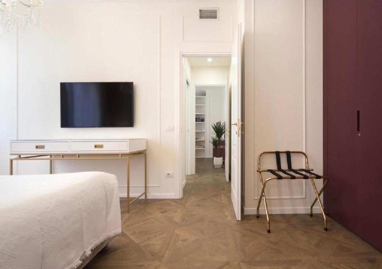 Madonna Montecchi Luxury In *