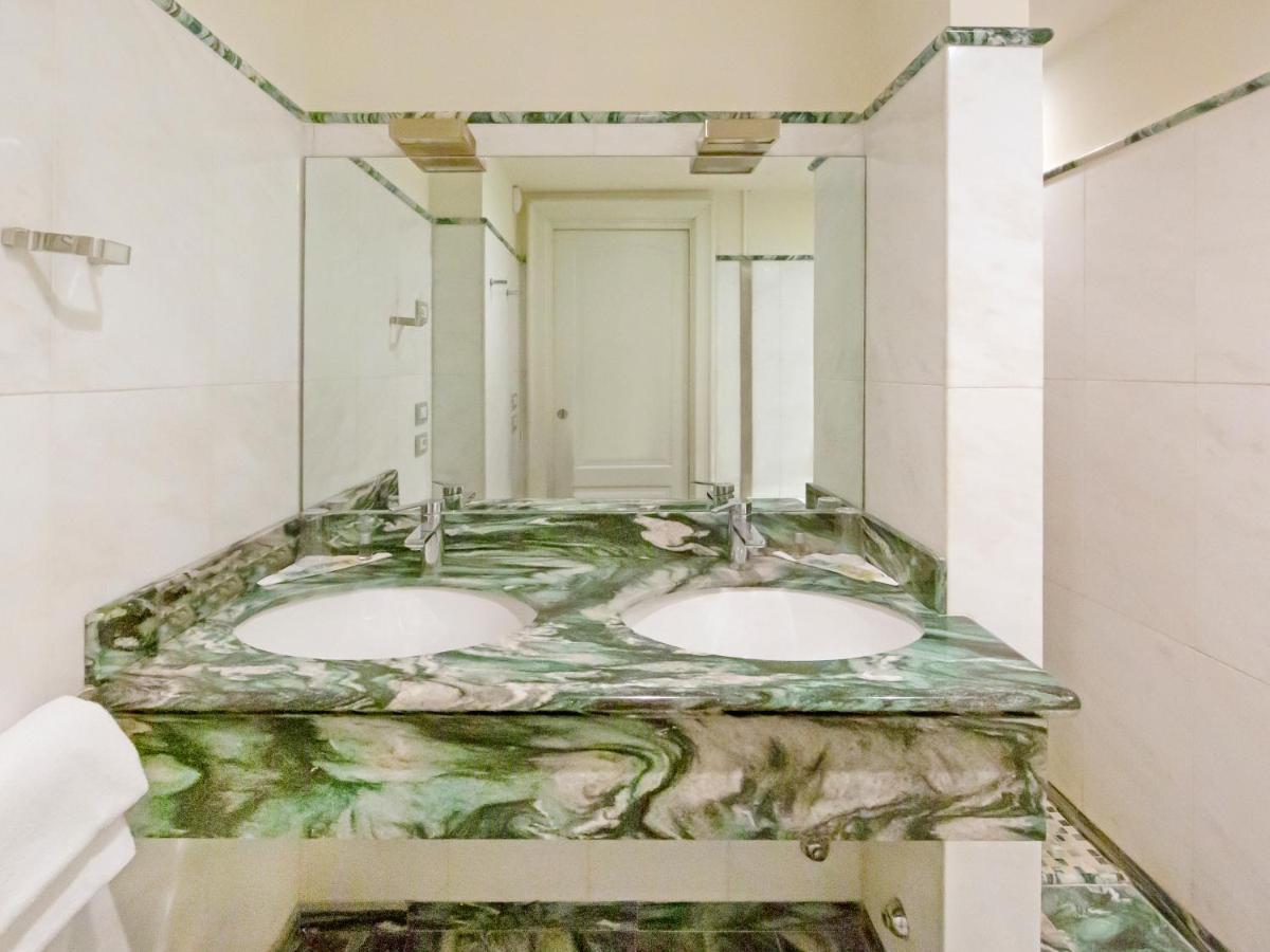 Guest house Centre And 2*