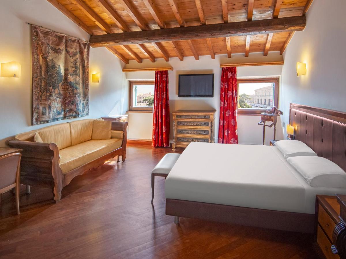Centre And Guest house 2*