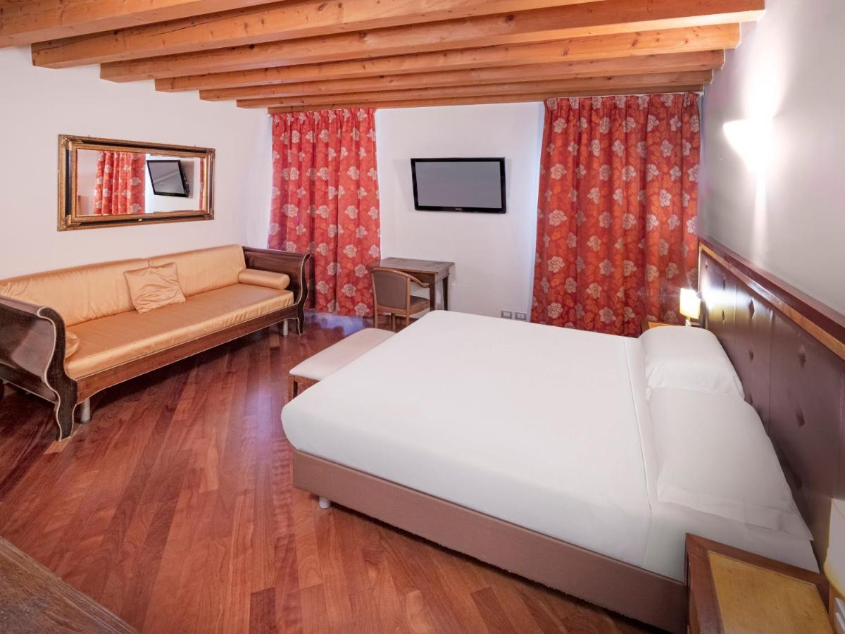 Guest house Centre And 2*