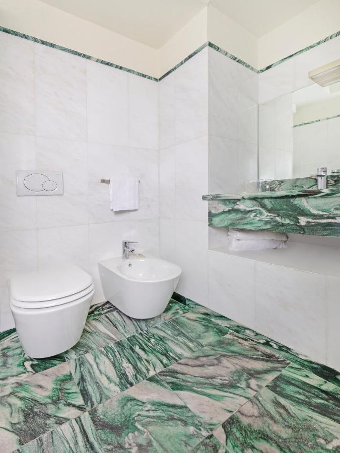 Guest house Centre And 2*
