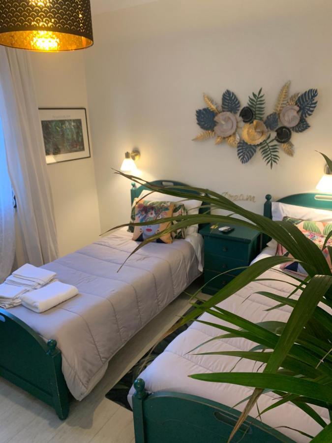 Jungle Chic Business & Fun Apartment